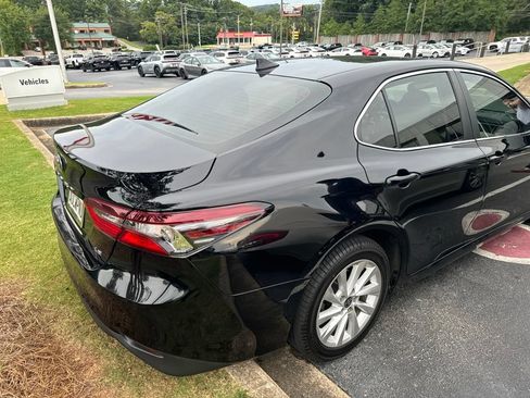 Used 2023 Toyota Camry LE w/ Convenience Package FWD image 13
