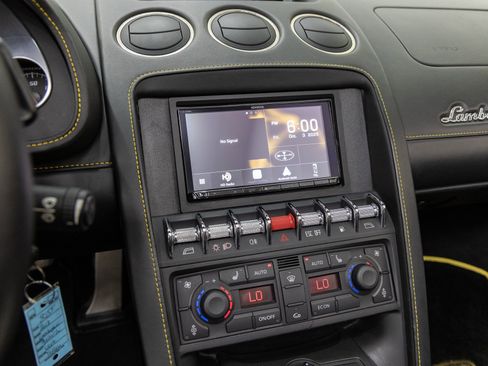 Used 2013 Lamborghini Gallardo LP 550-2 image 17