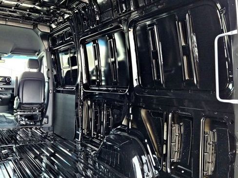 New 2025 Mercedes-Benz Sprinter 2500 image 33