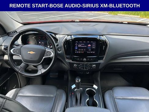 Used 2020 Chevrolet Traverse LT w/ LT Premium Package FWD image 14