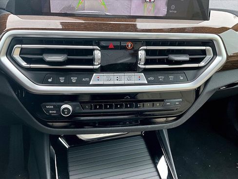 Used 2024 BMW X3 sDrive30i w/ Parking Assistance Package image 24