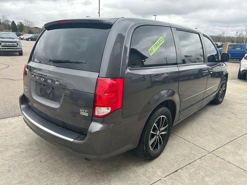 Used 2017 Dodge Grand Caravan GT image 5