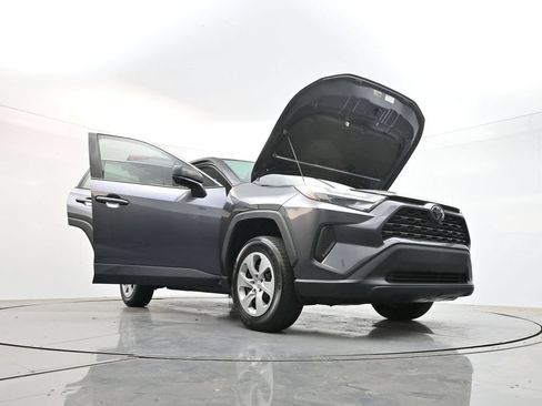 Used 2024 Toyota RAV4 LE FWD image 40