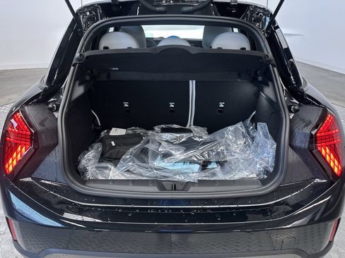 Used 2027 MINI Cooper S FWD image 23