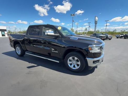 Used 2023 RAM 1500 Laramie AWD/4WD image 2
