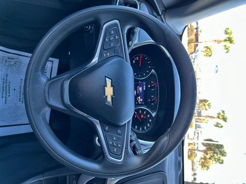 Used 2022 Chevrolet Equinox LS w/ LS Convenience Package image 11