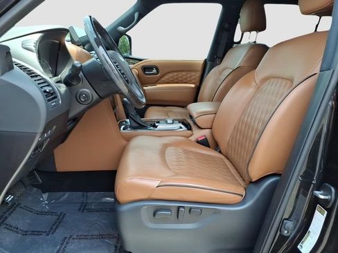 Certified 2024 INFINITI QX80 Sensory w/ Cargo Package AWD/4WD image 4