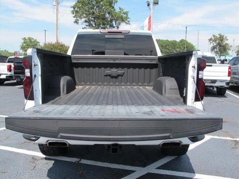 Used 2020 Chevrolet Silverado 1500 RST AWD/4WD image 17