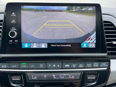 Used 2025 Honda Odyssey EX-L image 13
