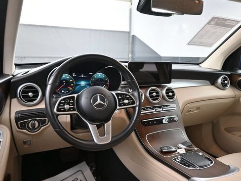 Used 2022 Mercedes-Benz GLC 300 w/ Premium Package Lite image 25