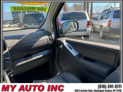 Used 2012 Nissan Pathfinder Silver image 14