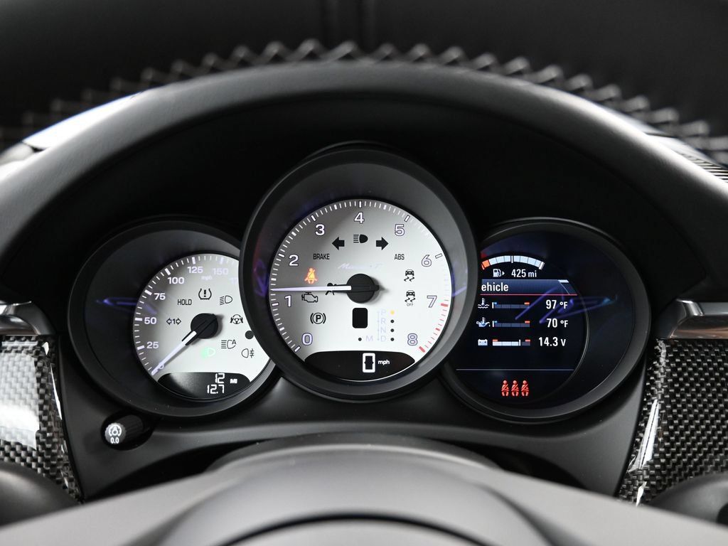 Certified 2026 Porsche Macan Turbo AWD/4WD image 8