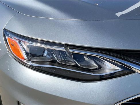Used 2023 Chevrolet Malibu LT FWD image 28