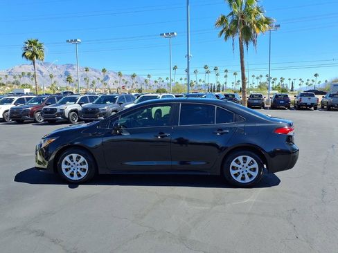 Used 2020 Toyota Corolla LE image 13