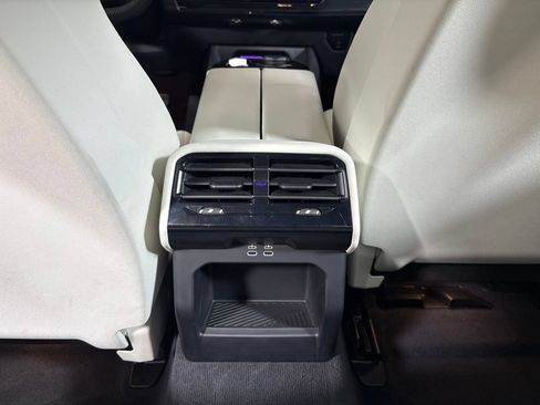 Certified 2026 BMW 530i RWD image 31