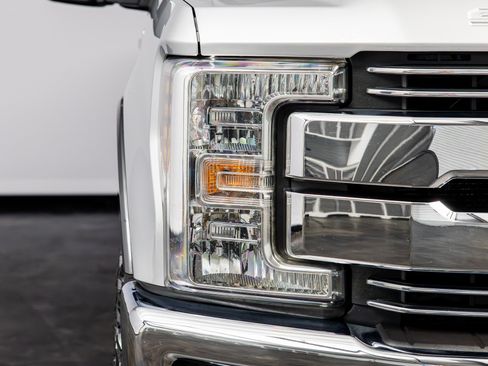 Used 2018 Ford F250 Lariat w/ Chrome Package AWD/4WD image 3
