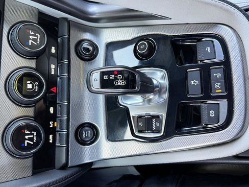 Used 2016 Jaguar F-TYPE Convertible image 29