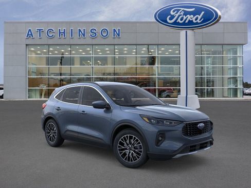 New 2026 Ford Escape SE w/ PHEV Premium Package image 7