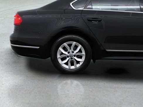 Used 2016 Volkswagen Passat 1.8T S image 37