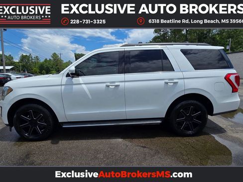 Used 2020 Ford Expedition XLT w/ Equipment Group 202A image 5