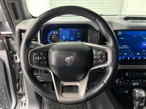 Used 2023 Ford Bronco Badlands AWD/4WD image 17
