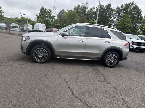 Used 2021 Mercedes-Benz GLE 350 4MATIC image 2