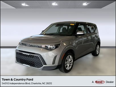 Used 2023 Kia Soul LX