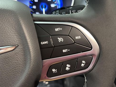 New 2026 Chrysler Pacifica Limited image 20