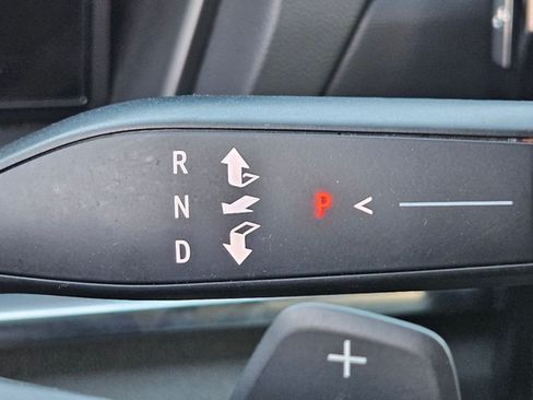 Used 2025 GMC Terrain Elevation AWD/4WD image 11