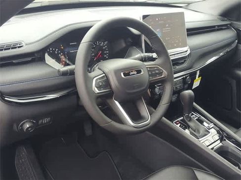 New 2026 Jeep Compass Limited image 10