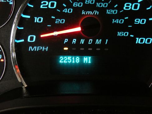 Used 2023 GMC Savana 2500 w/ Driver Convenience Package image 17