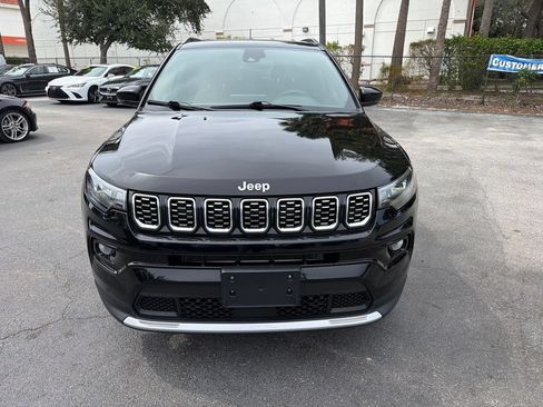 Used 2025 Jeep Compass Limited AWD/4WD image 8