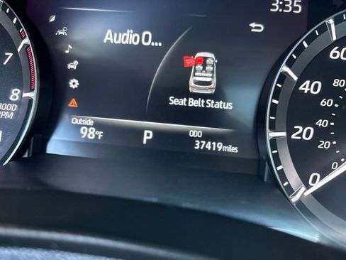 Used 2021 Toyota Highlander XLE AWD/4WD image 6