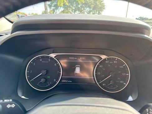 Used 2025 Nissan Rogue SV AWD/4WD image 28