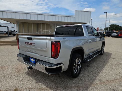 Used 2022 GMC Sierra 1500 SLT AWD/4WD image 8