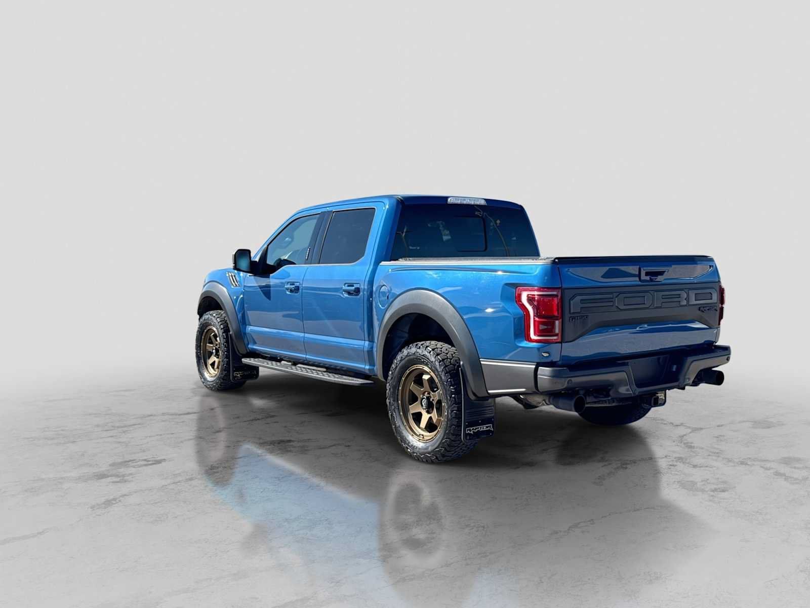 Used 2019 Ford F150 Raptor w/ Equipment Group 802A Luxury AWD/4WD image 4