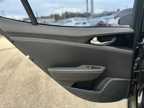 Used 2018 Kia Stinger RWD image 20