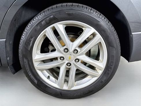 Used 2020 Chevrolet Equinox Premier AWD/4WD image 32