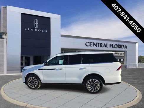 New 2026 Lincoln Navigator Black Label AWD/4WD image 5