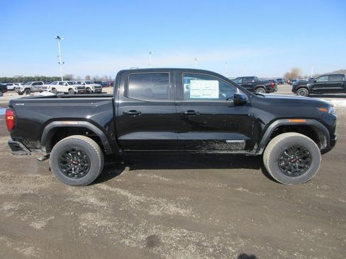 New 2026 GMC Canyon Elevation image 3