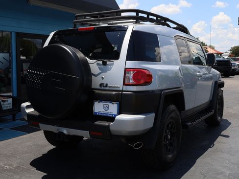 Used 2007 Toyota FJ Cruiser 4WD image 4