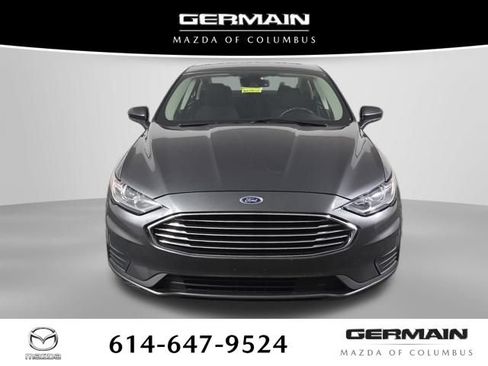 Used 2019 Ford Fusion SE FWD image 2