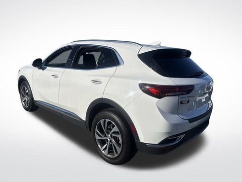 Used 2023 Buick Envision Essence image 3