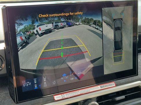 Used 2025 Toyota Tacoma Limited image 25