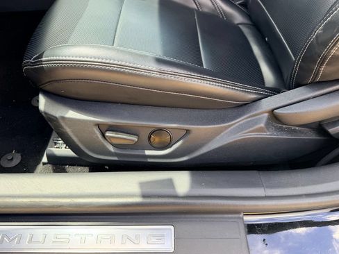Used 2025 Ford Mustang Premium RWD image 8