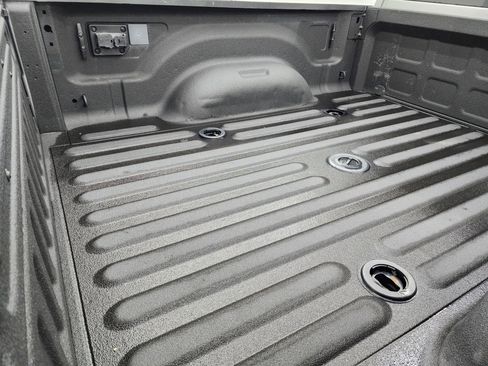 Used 2023 RAM 2500 Big Horn w/ Night Edition image 5