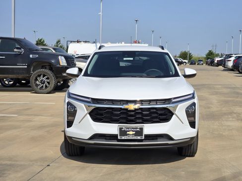 New 2026 Chevrolet Trax LT FWD image 6