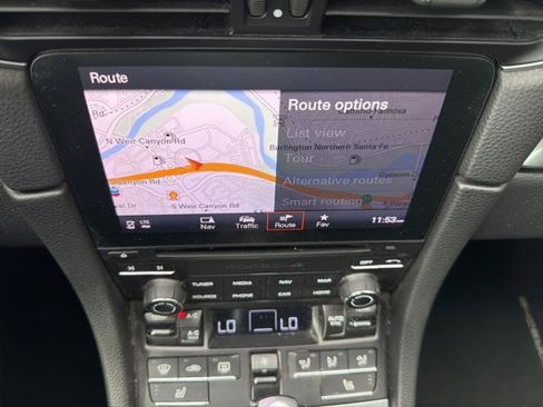 Used 2019 Porsche 911 Carrera 4S image 17