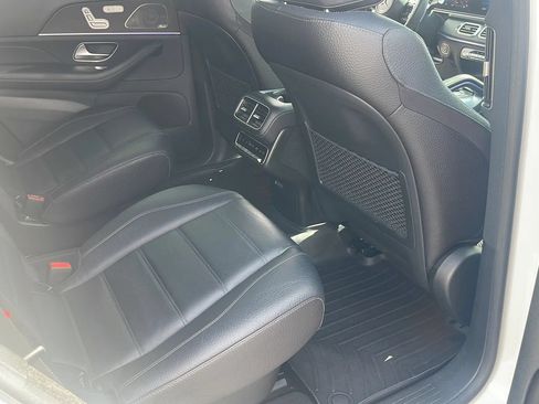 Used 2024 Mercedes-Benz GLS 450 4MATIC image 33