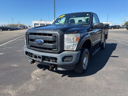 Used 2016 Ford F250 XL w/ Snow Plow Prep Package AWD/4WD image 7